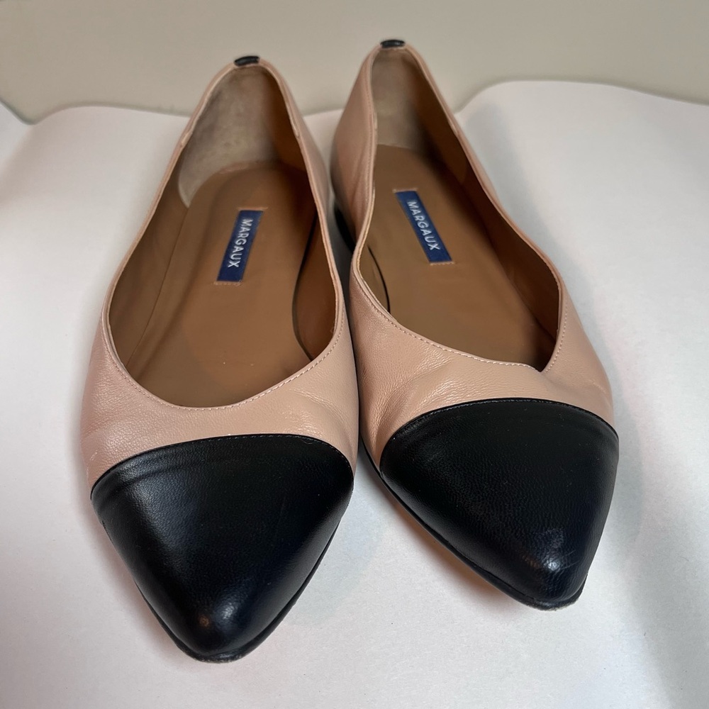Margaux The Pointe Italian Nappa Leather Colorblock Flats Dune Beige Black 37.5W - Picture 3 of 9